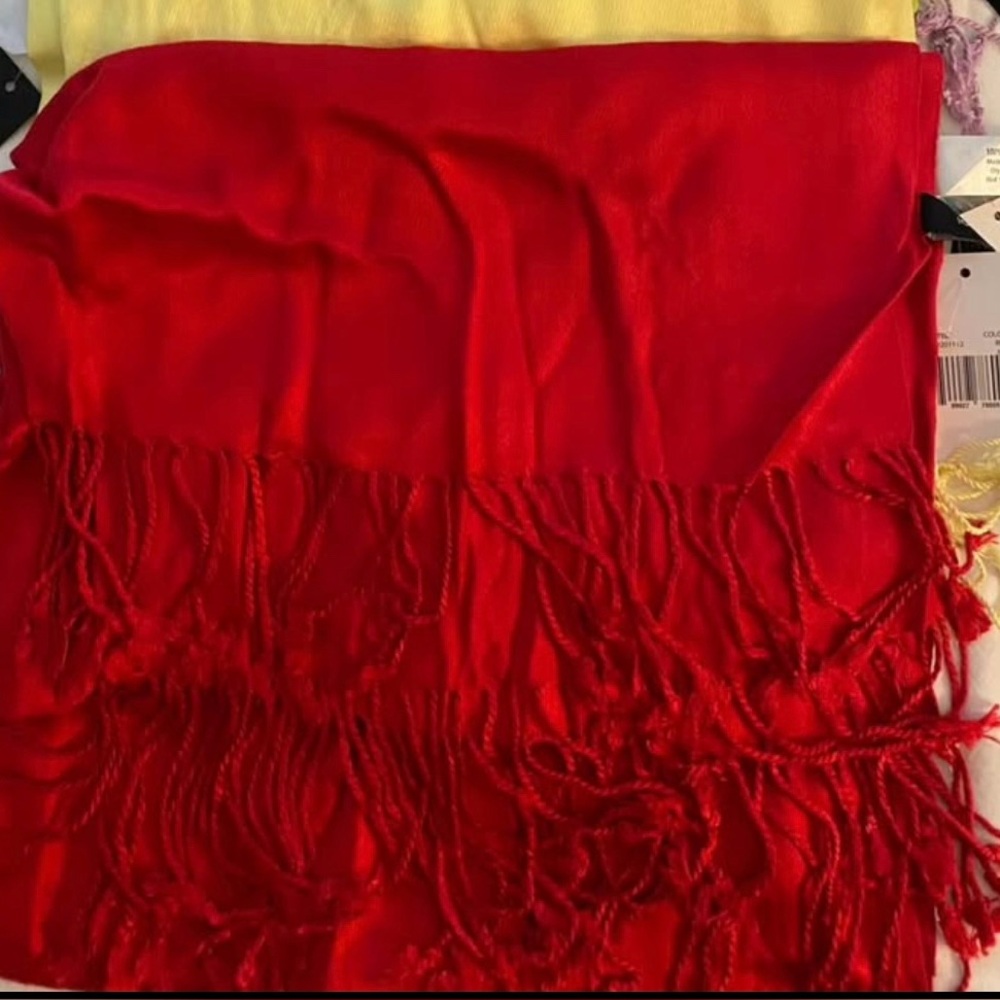 Pashmina scarves